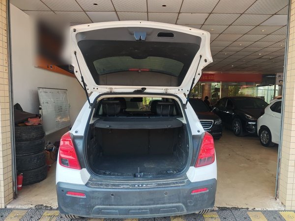 Chevrolet Trax 2016, 123700 км, за 4432 USD - фото 18