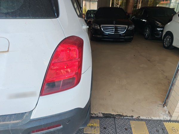 Chevrolet Trax 2016 1.4T Automatic Two-Wheel Drive Comfort Version with Sunroof, 2016 года