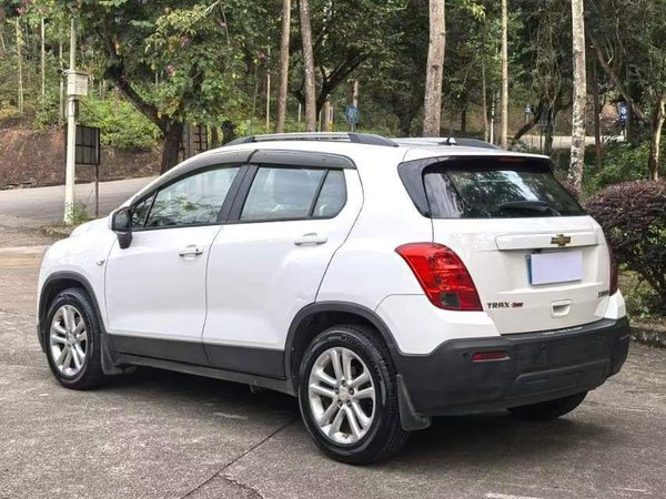 Chevrolet Trax 2016, 123700 км, за 4432 USD - фото 9
