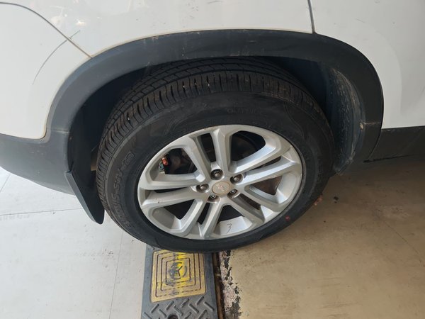 Chevrolet Trax 2016, 123700 км, за 4432 USD