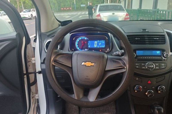 Chevrolet Trax 2016, 64700 км, за 4701 USD - фото 7