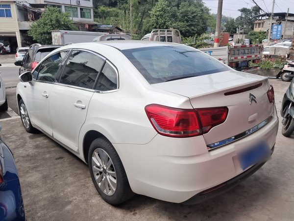 Citroen C-Quatre 2016, 121500 км, за 3816 USD - фото 6