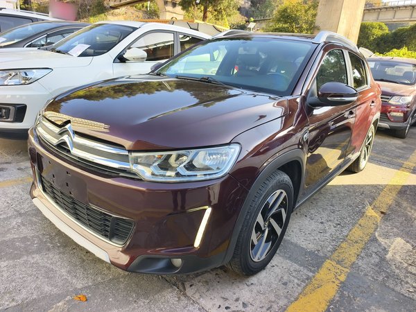 Оценка
C
Used Citroen C3-XR 2015 1.6THP Automatic Smart Model