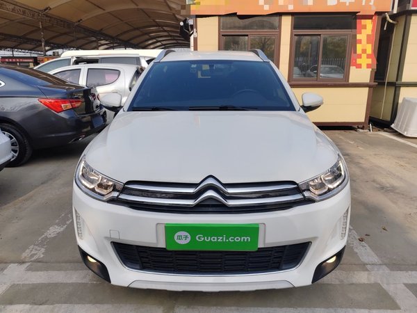Citroen C3-XR 2015 1.6L Automatic Pioneer Model, 2015 года