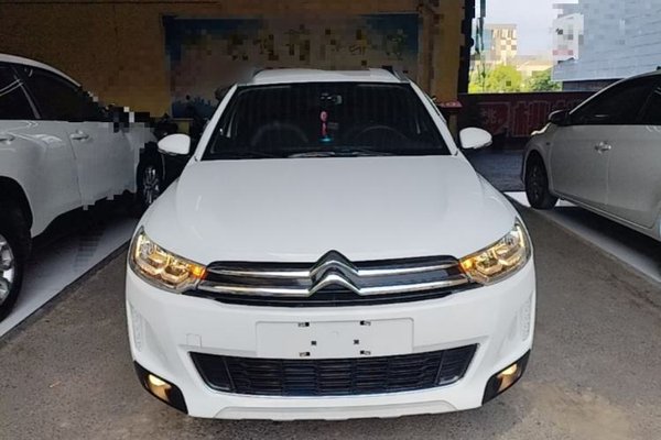 Citroen C3-XR 2015, 81400 км, за 5164 USD