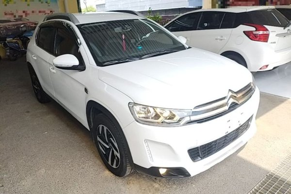 Citroen C3-XR 2015, 81400 км, за 5164 USD