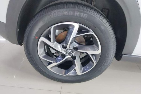 Citroen C3-XR 2021, 23400 км, за 9185 USD - фото 11