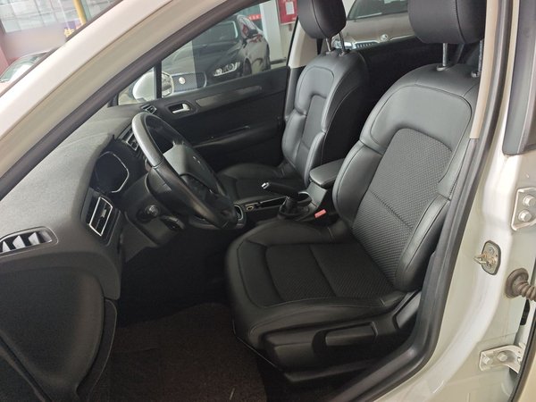 Citroen C4 2016, 81500 км, за 5426 USD - фото 16