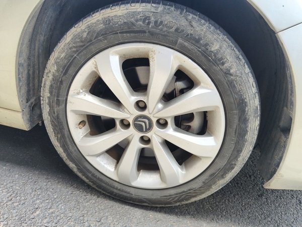 Citroen C4 Sega 2018, 87800 км, за 4662 USD