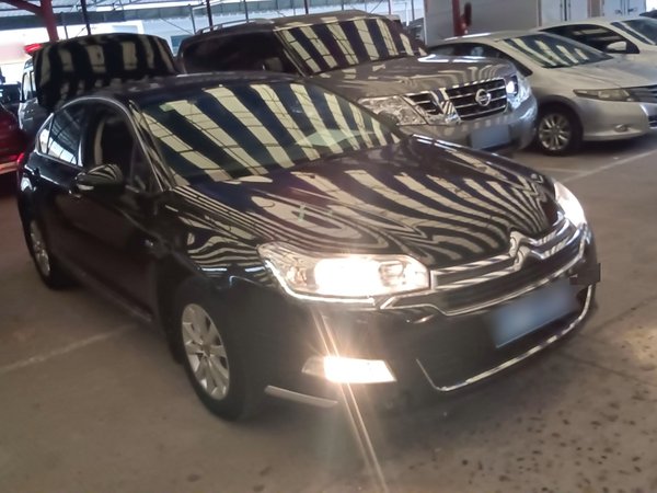 Citroen C5 2014, 117700 км, за 4857 USD