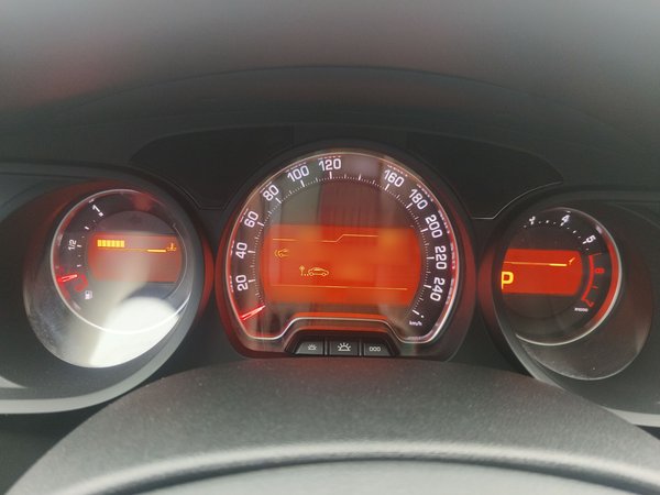 Citroen C5 2014, 70600 км, за 6124 USD - фото 14