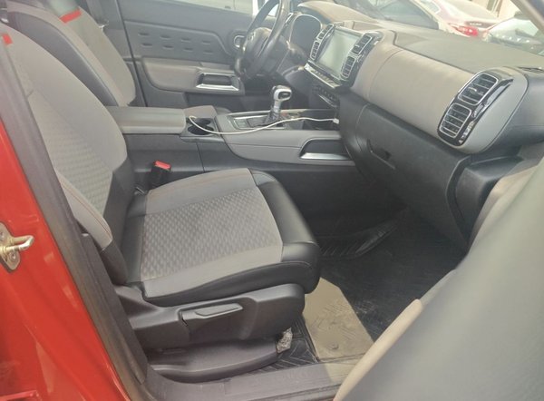 Citroen C5 AIRCROSS 2017, 95500 км, за 7542 USD - фото 10