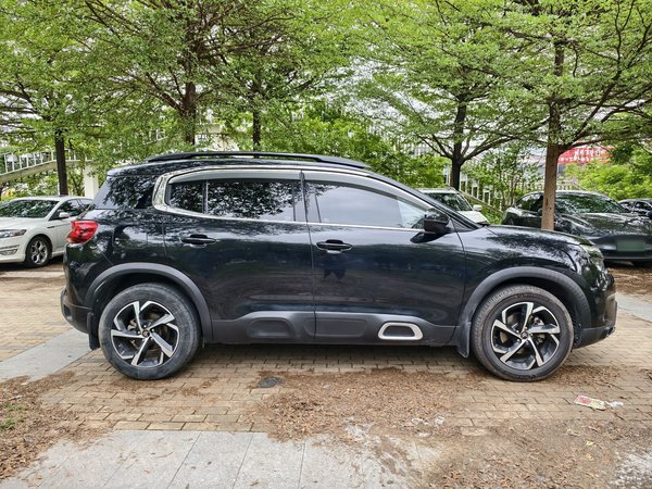 Citroen C5 AIRCROSS 2017, 95500 км, за 7542 USD