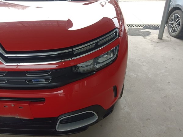 Citroen C5 AIRCROSS 2017 350THP Luxury Model, 2017 года