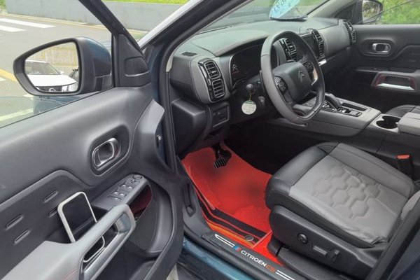 Citroen C5 AIRCROSS 2017, 93500 км, за 9437 USD - фото 18