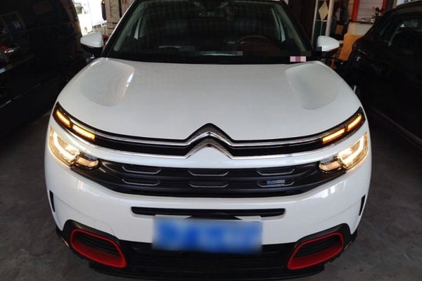 Citroen C5 AIRCROSS 2017, 64100 км, за 9427 USD