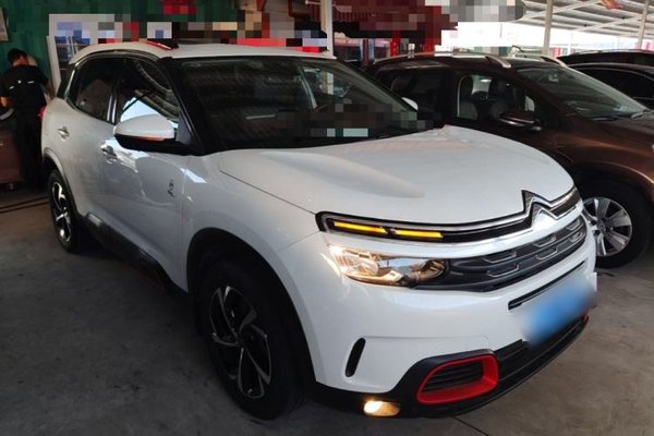 Citroen C5 AIRCROSS 2017, 64100 км, за 9427 USD
