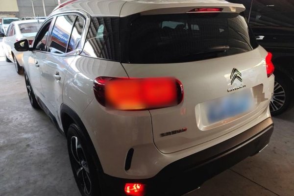 Citroen C5 AIRCROSS 2017, 64100 км, за 9427 USD