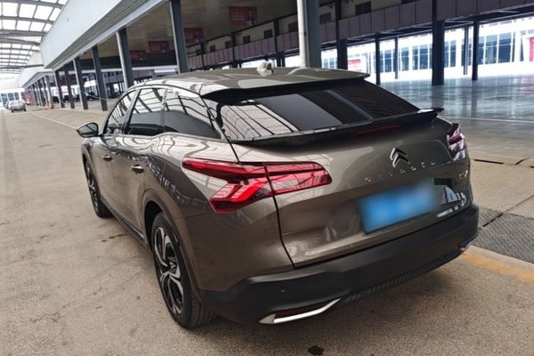 Citroen C5 X 2021, 87800 км, за 14086 USD