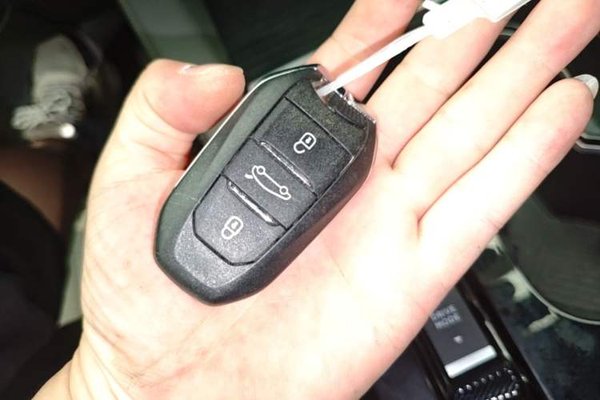 Citroen C5 X 2021, 87800 км, за 14086 USD - фото 23