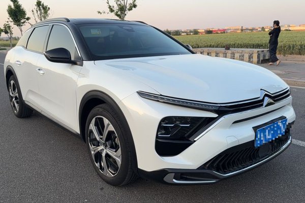 Citroen C5 X 2021, 66200 км, за 14030 USD
