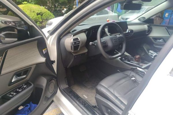 Citroen C5 X 2023, 20700 км, за 15137 USD - фото 17