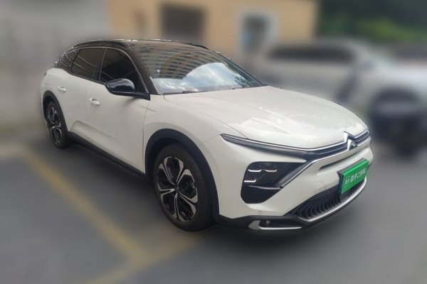 Citroen C5 X 2023, 20700 км, за 15137 USD