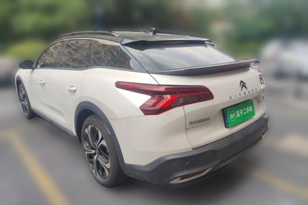 Citroen C5 X 2023, 20700 км, за 15137 USD