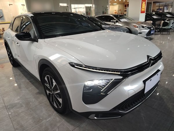 Citroen C5 X 2023, 34100 км, за 14573 USD