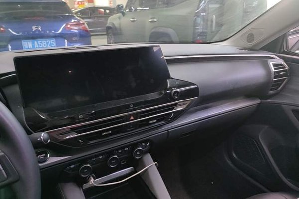 Citroen C5 X 2024, за 16550 USD - фото 18