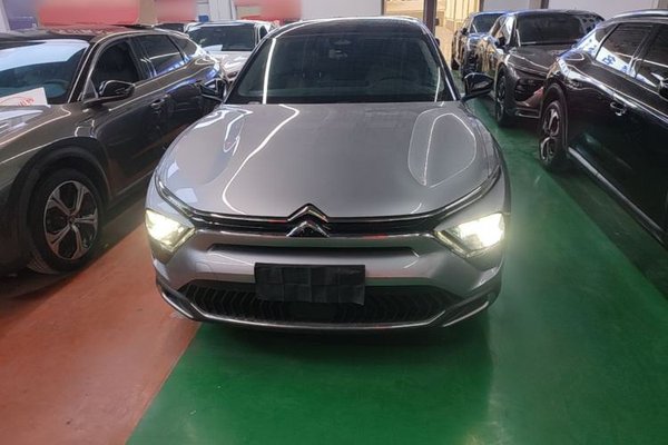 Citroen C5 X 2024, за 16550 USD