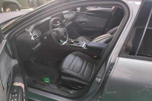 Citroen C5 X 2024, за 16550 USD - фото 23