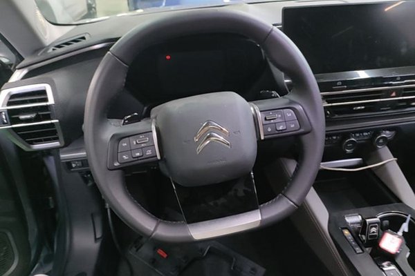 Citroen C5 X 2024, за 16550 USD - фото 19