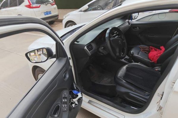 Citroen Elysee 2014, 144600 км, за 2640 USD - фото 17