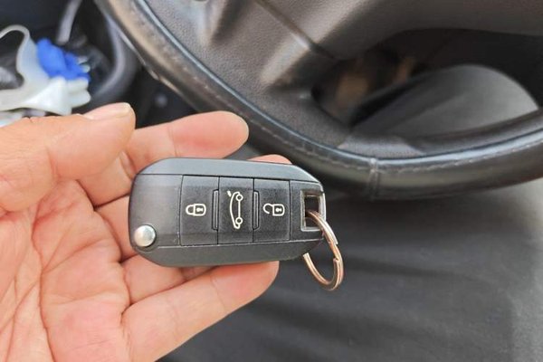 Citroen Elysee 2014, 144600 км, за 2640 USD - фото 9
