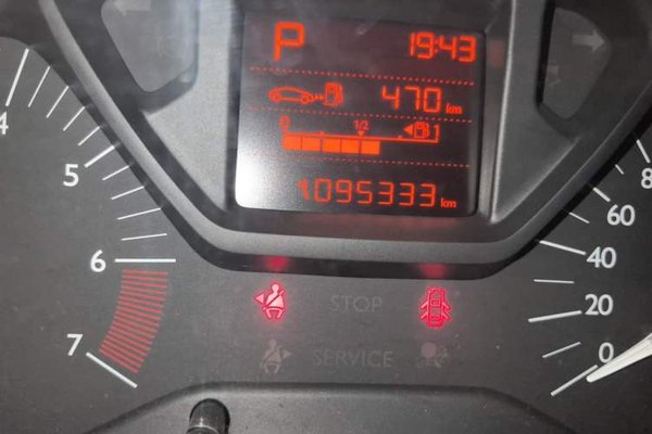 Citroen Elysee 2014, 95300 км, за 2572 USD - фото 13