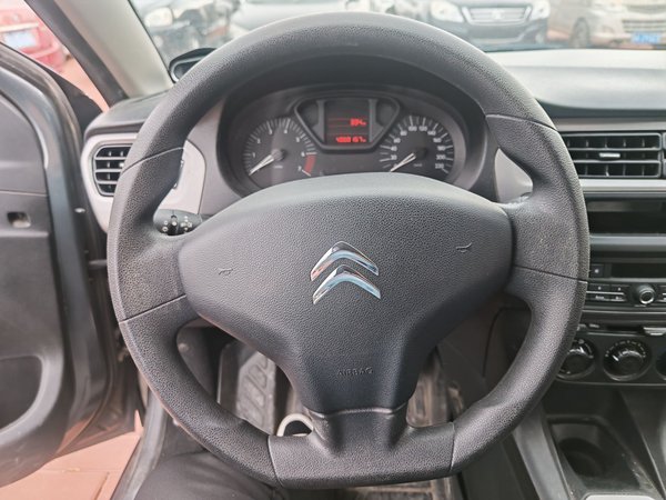 Citroen Elysee 2015, 60200 км, за 3943 USD - фото 13