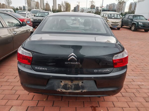 Citroen Elysee 2015, 60200 км, за 3943 USD