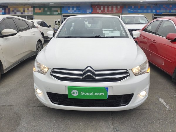 Citroen Elysee 2015 Zhishang Edition 1.6L Manual Fashion Model, 2015 года