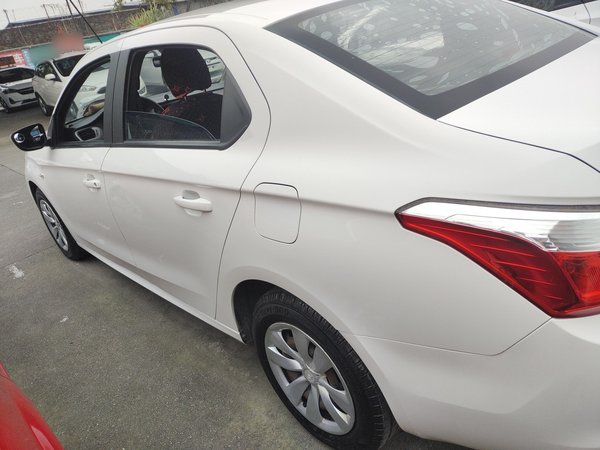 Citroen Elysee 2015, 127000 км, за 3598 USD