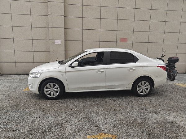 Citroen Elysee 2016, 130500 км, за 3700 USD