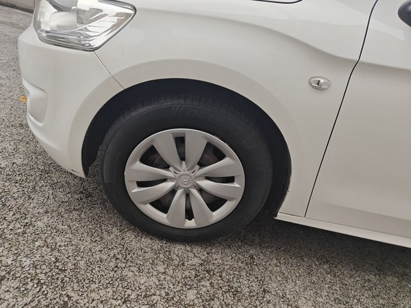 Citroen Elysee 2016, 130500 км, за 3700 USD - фото 9