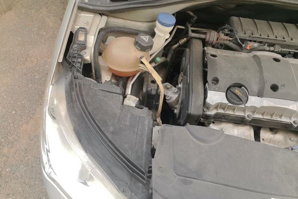Citroen Elysee 2016, 155500 км, за 3071 USD - фото 23