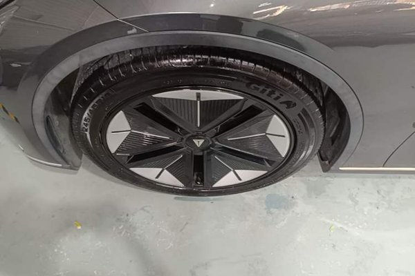 Deepal SL03 2022, 37200 км, за 13635 USD