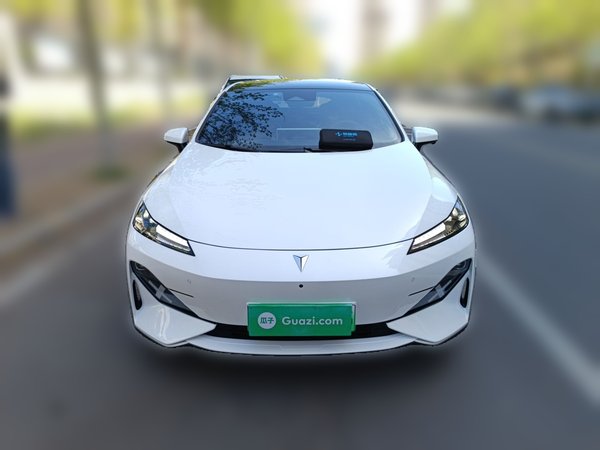 Deepal SL03 2024, 25300 км, за 14221 USD