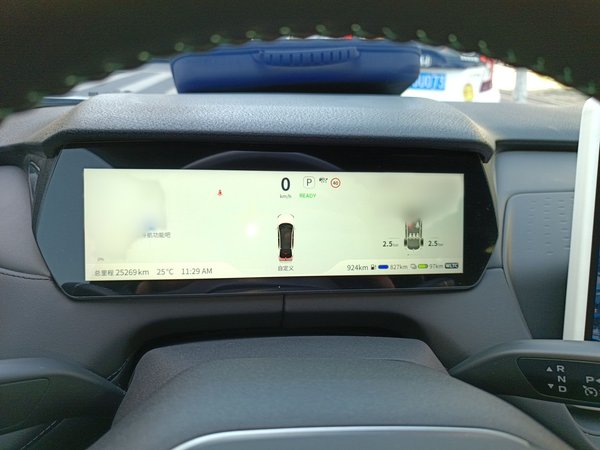 Deepal SL03 2024, 25300 км, за 14221 USD - фото 17