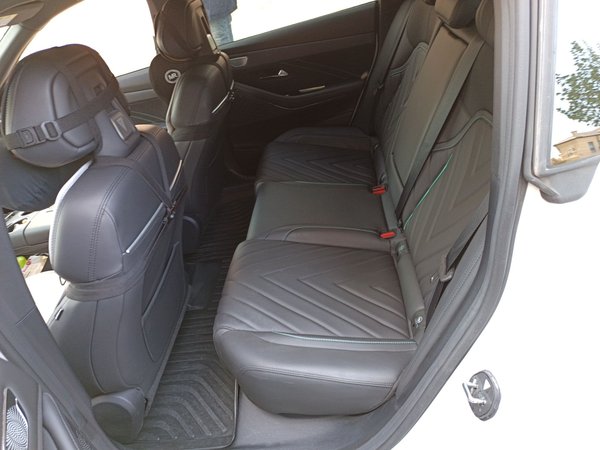 Deepal SL03 2024, 25300 км, за 14221 USD - фото 11