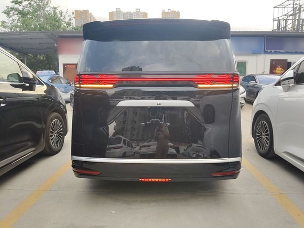 Denza D9 2022, 89400 км, за 35880 USD