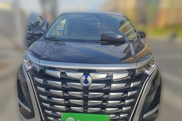 Denza D9 2022, 111900 км, за 27128 USD