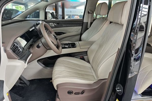 Denza D9 2022, 74300 км, за 31007 USD - фото 17